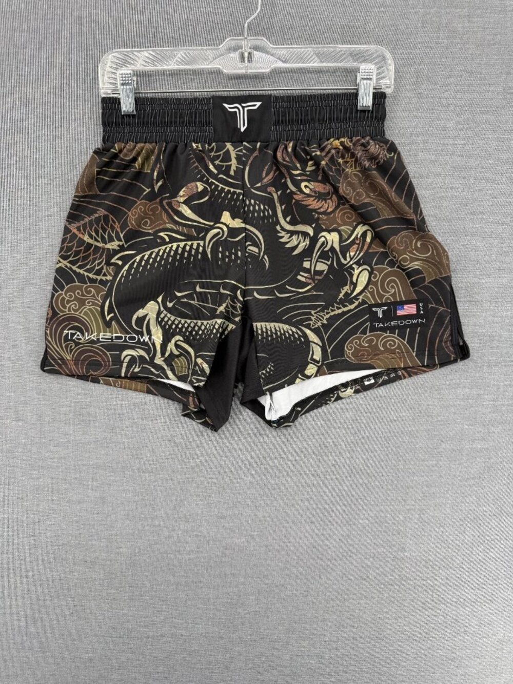 Takedown Sportswear Warrior Chief Fight Shorts Mens M 6" MMA Dragon